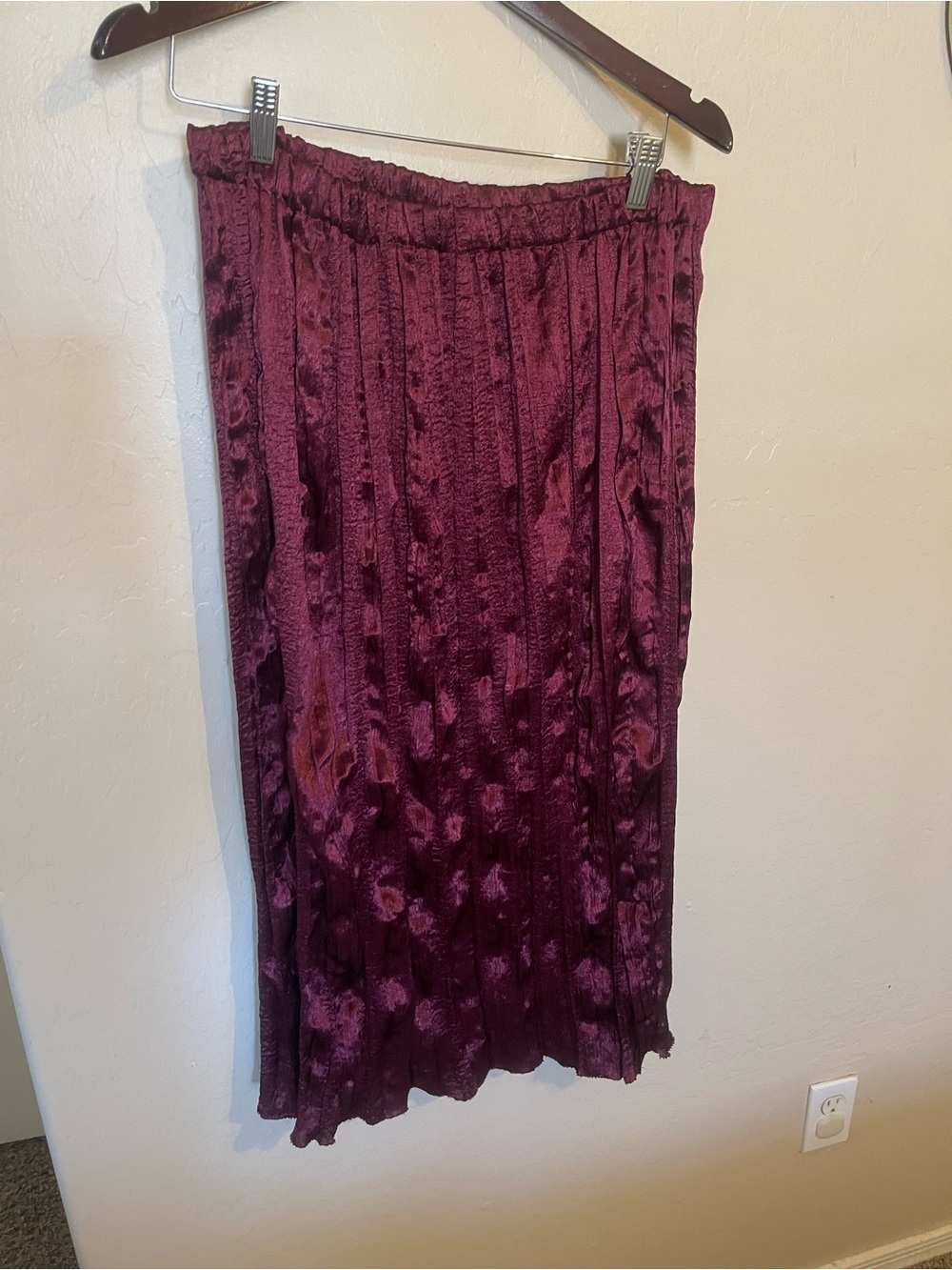 Wine Red textured Satin Midi Skirt